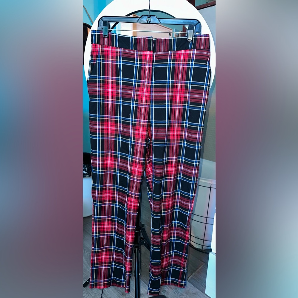 Draper James, Plaid flare bottoms, size Large